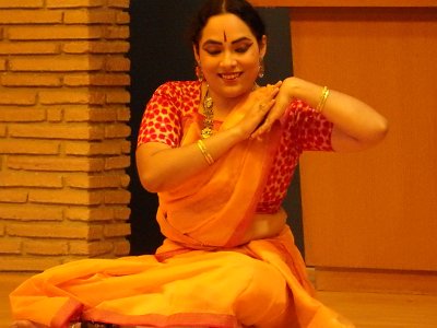 Kuchipudi (100)