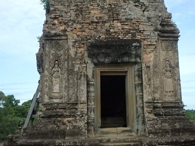 Pre rup temple1 (51)