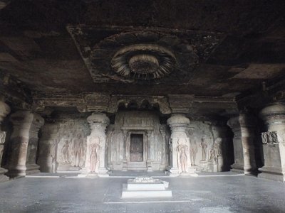 Ellora16 (504)