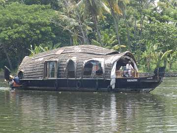 Houseboat 3