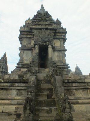 Prambanan (700)