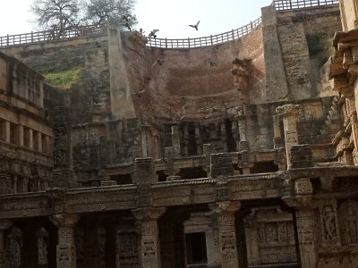 RaniStepwell (26b) (3)