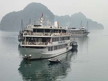 HaLong (917)